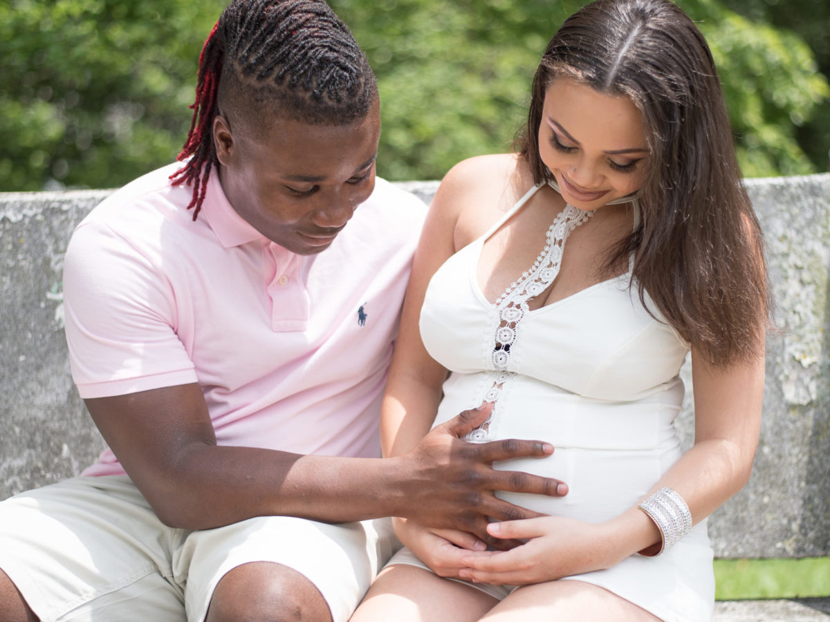 Tia Edwards maternity photo shoot at Overton Park.